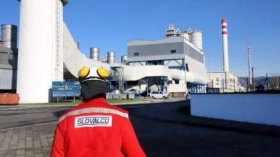 Slovalco postupne opäť spúšťa výrobu hliníka v Žiari nad Hronom