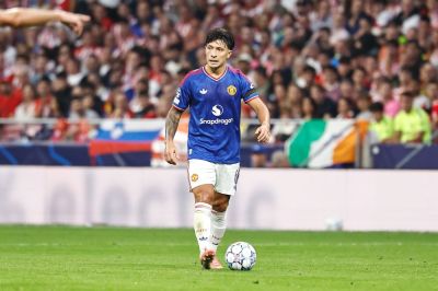 Musím sa kontrolovať, vravel Martinez. Vedenie Man United schytáva kritiku aj z kabíny
