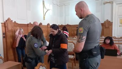 Príbeh prvej Slovenky obvinenej z terorizmu je ako z filmu: Jej deti imitovali popravu zajatca