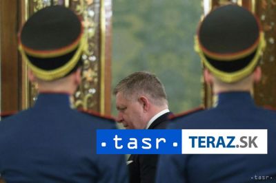 Nemecký kancelár kritizoval Ficovu účasť na oslavách v Moskve