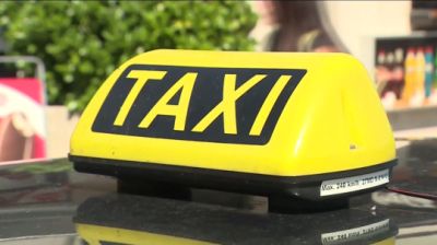 Štát sprísňuje podmienky pre taxikárov na Slovensku: Zákazník si bude môcť vybrať, akým jazykom má vodič hovoriť