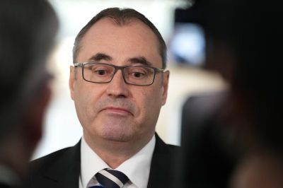 Českí poslanci schválili nový rokovací poriadok, alkohol si nezakázali