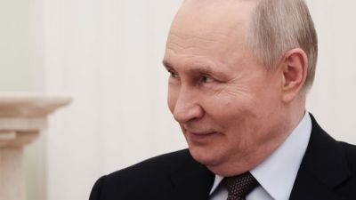 Putin: Vojaci na Ukrajine bojujú proti agresívnej sile podporovanej NATO