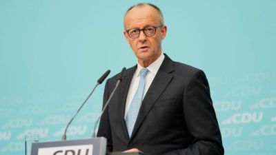 Merz kritizuje dohodu Trumpa s Ruskom o vývoze nafty. Nemecký kancelár navrhuje prísnejšie sankcie proti Moskve