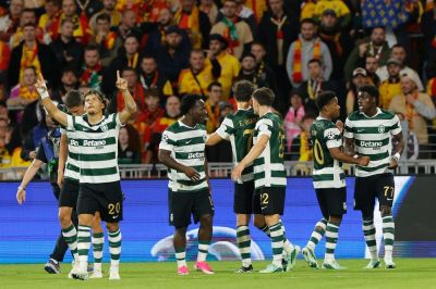 Liga majstrov: Lens na výhru proti Slavii nenadviazalo, Sporting zostáva stopercentný