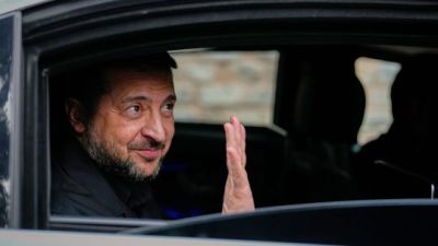 Zelenskyj si vystrelil z Putina. Dekrétom „povolil“ vojenskú prehliadku v Moskve