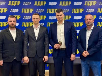 Dovolenka v Petrohrade alebo bezpečnostná hrozba? PS žiada odvolanie šéfa bezpečnosti ŽSR