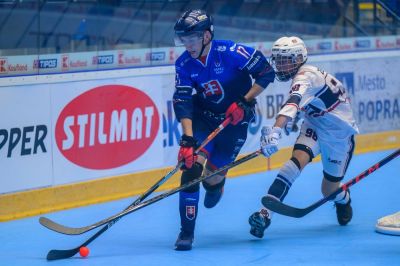 Slovenské hokejbalové nádeje idú do semifinále MS. Osemnástka aj šestnástka si so súpermi poradili
