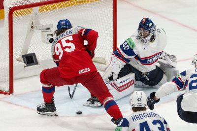 Na MS v hokeji bol najlepší brankár, odchádza do KHL. Nórsko prišlo o reprezentačnú jednotku