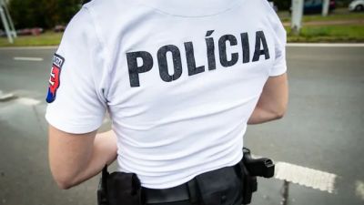 Falošní policajti v Lučenci: Vtrhli do bytu a začali prehliadku