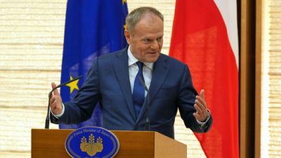 Vyzbroja sa za miliardy z Bruselu. Poľsko podpísalo prelomovú zmluvu, Tusk ignoruje prezidentovo veto