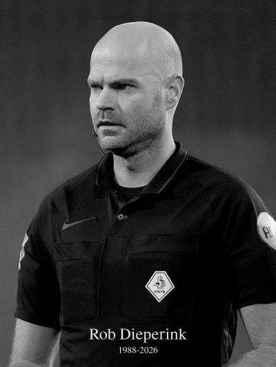 Bol obvinený zo sexuálneho obťažovania, FIFA ho vyradila z MS. Zomrel holandský rozhodca
