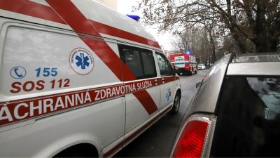Boj o komunálne voľby v slovenskej obci: Útok si vyžiadal bodné zranenia, polícia zadržala troch ľudí