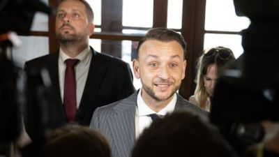 Šutaj Eštok prehral s čurillovcami, exekútor mu môže stiahnuť z účtu desaťtisíce eur