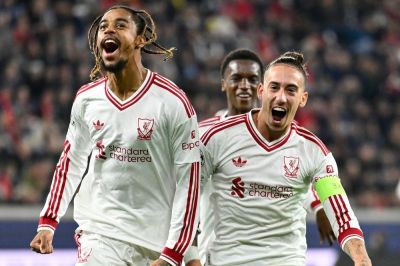 Liga majstrov: Liverpool zvládol prestrelku v Rakúsku. Hetrikom zažiaril francúzsky krídelník