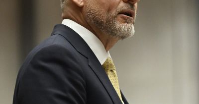 Filip Kuffa je o krok bližšie k ministerskému kreslu. Fico doručil prezidentovi návrh na jeho vymenovanie