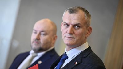 Poslanecké kreslo sa mu máli. Malatinec vyzve Luntera v súboji o post šéfa kraja
