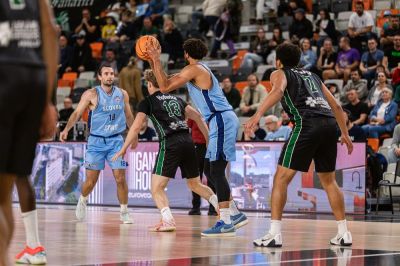 Basketbalisti Slovana nezvládli domáci zápas. O triumfe hostí rozhodol jediný bod