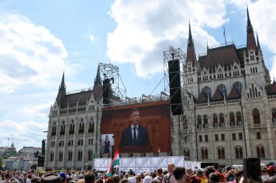 Dav sledoval prvý prejav nového maďarského premiéra. Magyar sľubuje zmenu systému a koniec Orbánových praktík