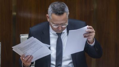 RRZ varuje pred zhoršením verejných financií. Cieľ deficitu je realistický, zhorší sa však hospodárenie štátu